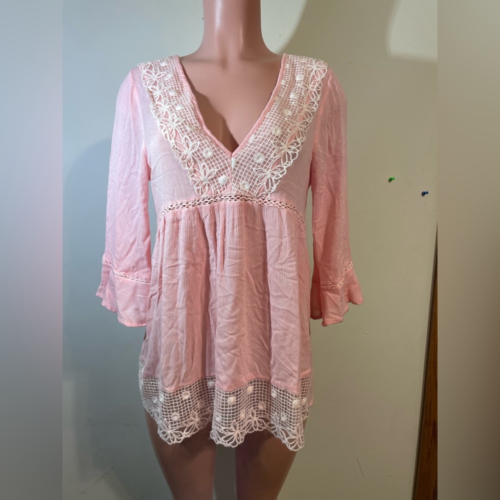 Suzanne Betro Womens Small Pink Lace Top Blouse bell sleeve baby doll boho shirt